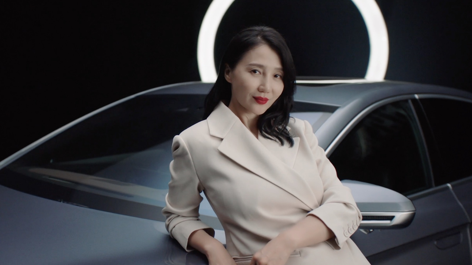阿朵 | 合乐hl8木兰荟首位女性挚友，新民族音乐人